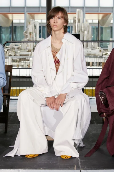 Look 6
